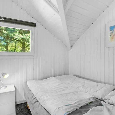 펜션 Three-bedroom Holiday In *